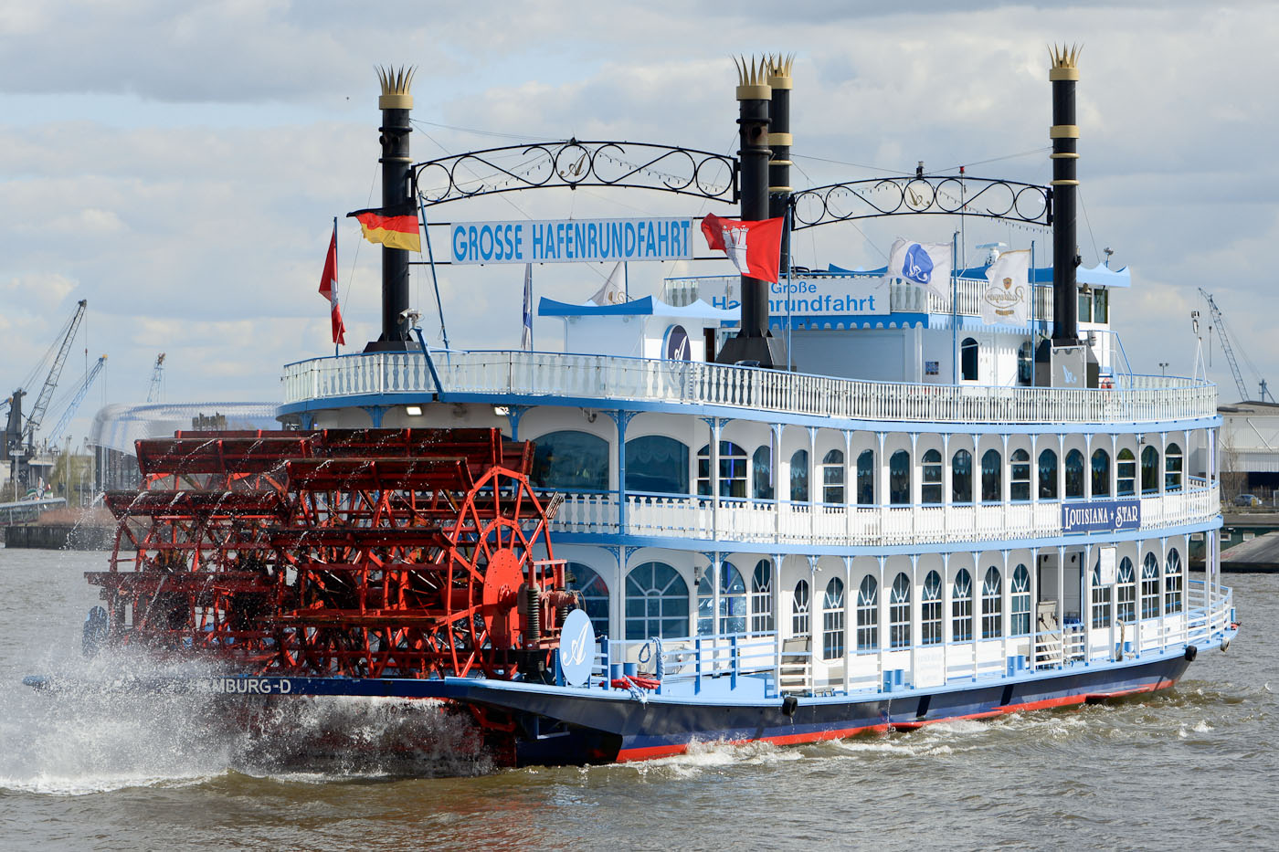 Foto ID 15042603 Lousiana Star, Hafenrundfahrt Hamburg