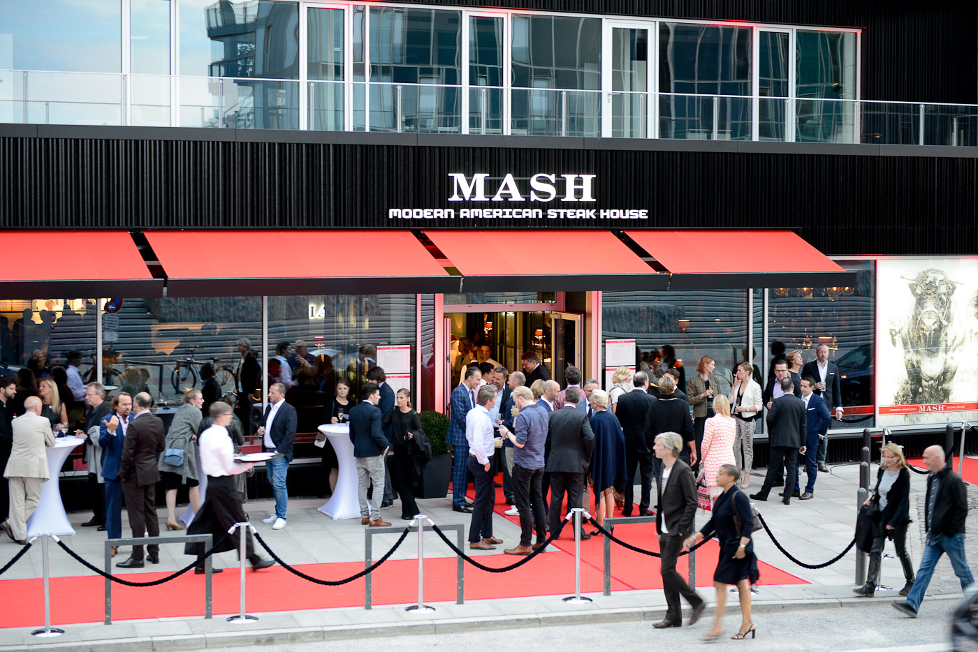 Foto ID 15090303 Eröffnung MASH Steak GmbH