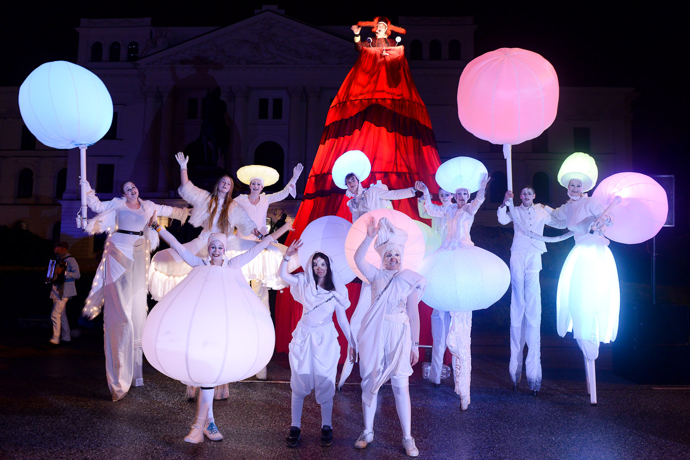 Foto ID 15090504 Night Parade
