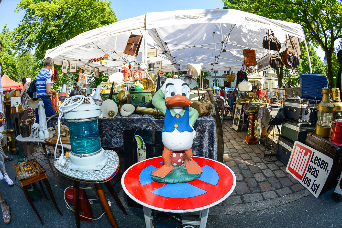 Foto-ID-16060407 Flohmarkt