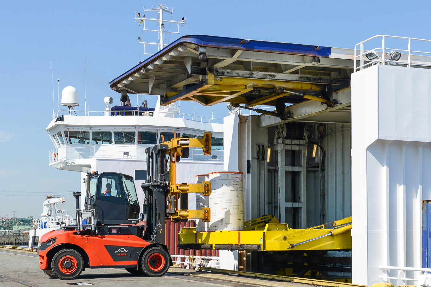 Foto ID 16060315 Containerschiff
